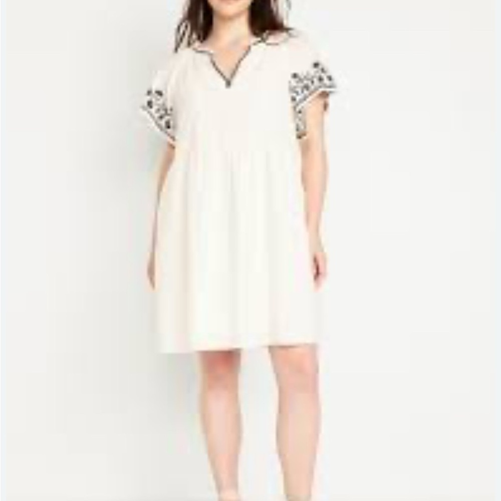Old Navy Cream Flutter Sleeve Sundress